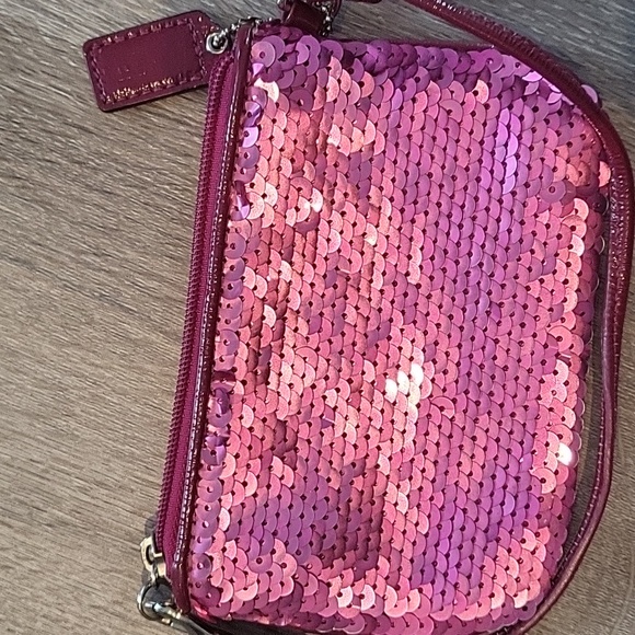 Coach pink sequence mini bag - Picture 3 of 4